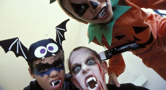 A los niños les encanta disfrazarse en Halloween