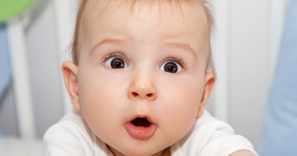 Dar un susto a tu hijo o tapar su naricita no son buenos consejos