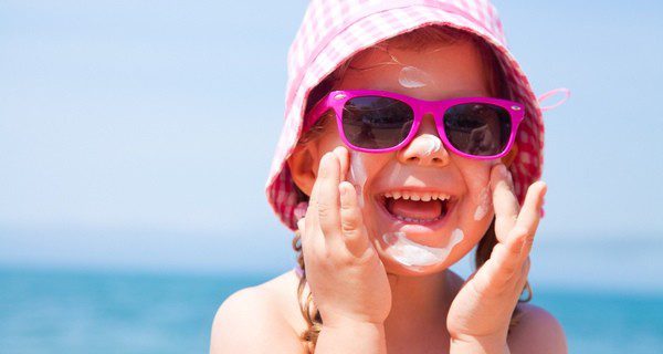 La protección solar es básica pues la piel infantil es más sensible