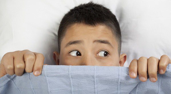 Como a nosotros, a nuestros hijos también les cuesta madrugar al volver al cole