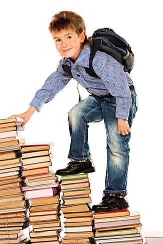 Debes pesar regularmente la mochila de tu hijo