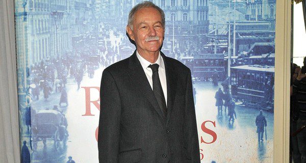 Eduardo Mendoza