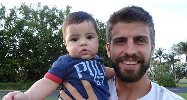 Piqué celebró su primer Día del Padre en 2013, tras el nacimiento de Milan en enero de ese año