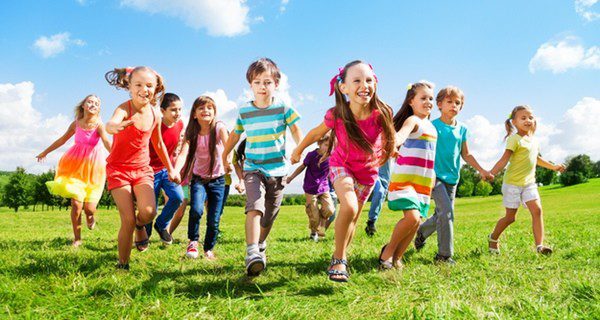 No hay que confundir a niños hiperactivos con niños inquietos que no paran quietos