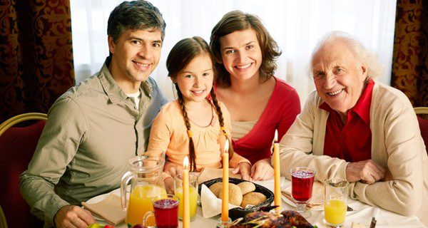 Puedes sorprender a tu madre con una cena en familia