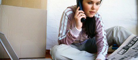 Por internet o en los periódicos podrás encontrar empleo