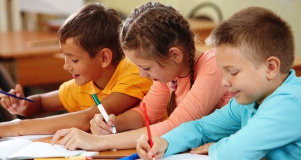 ¿Cómo dejar a tus hijos en la guardería?
