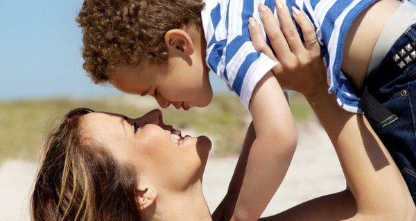 Adoptar un hijo es un cambio de 'carácter permanente'