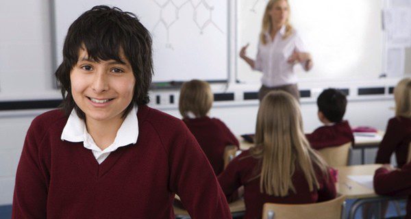 ¿Es mejor llevar uniforme escolar?