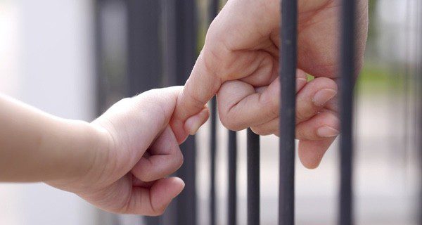 Para los niños es difícil de entender la situación y la ausencia del progenitor