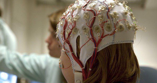 El tratamiento quirúrgico esta indicado solo en el 20% de los pacientes en los que no surte efecto la medicación