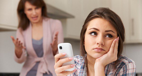 Las discusiones con los hijos aumentan al llegar la adolescencia