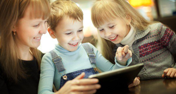 Es bueno que el niño vea que la tablet es un espacio de juego y aprendizaje responsable