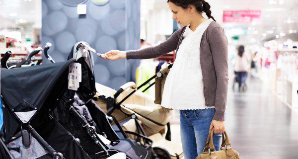 Existen cochecitos con sillas desmontables para el coche