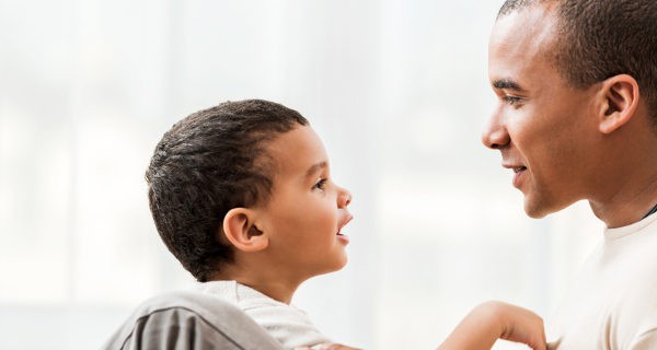 El cuento de Pinocho enseña a los niños la importancia de la obediencia a los padres y la sinceridad