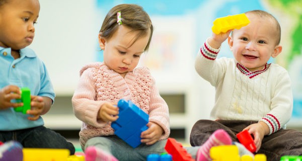 Aunque sean edades muy tempranas, a veces no tenemos otro remedio que llevar a nuestro hijo a una guardería