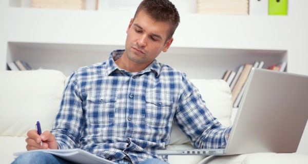 Estudiar a distancia requiere constancia y ser responsable en el cumplimiento de las tareas