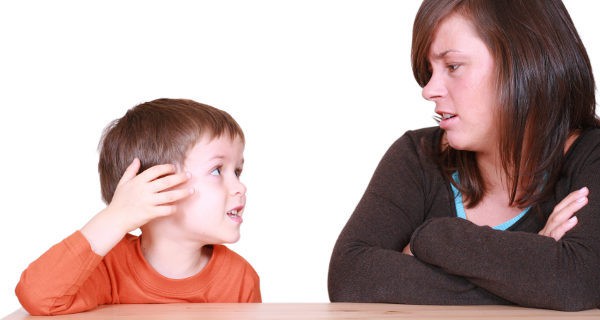 La tartamudez es uno de los trastornos del habla que pueden detectarse en niños pequeños