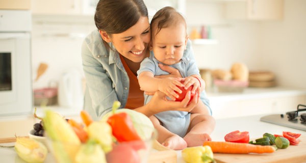 No debemos olvidar acompañar el ejercicio de una alimentación sana y equilibrada