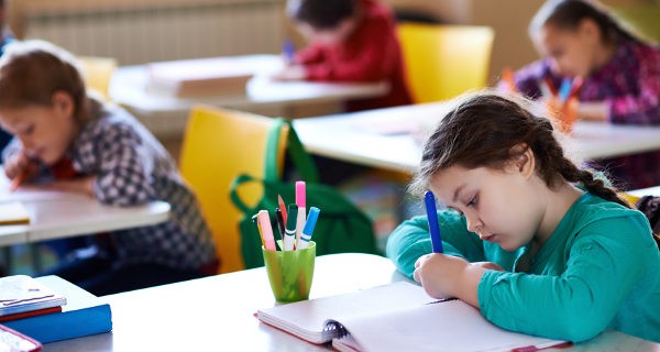 Niños en clase