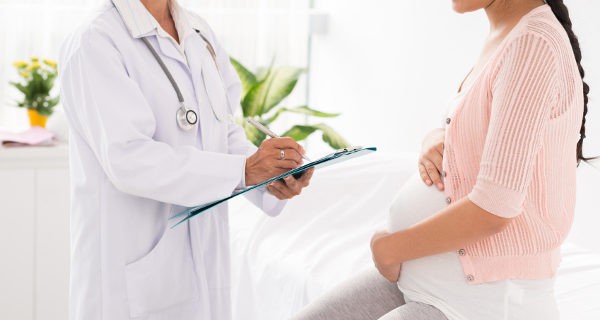 Embarazada en el médico
