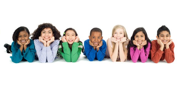 Niños de diferentes razas