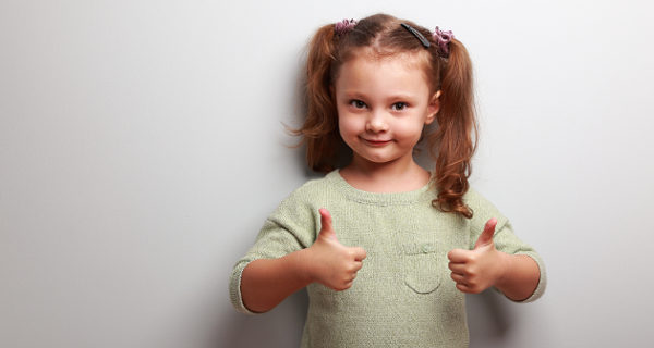 Niña contenta