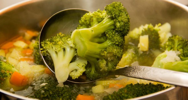 verduras hirviendo