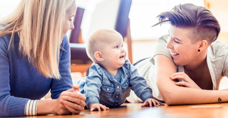 Lo mejor es contarle al niño cuando antes sus orígenes