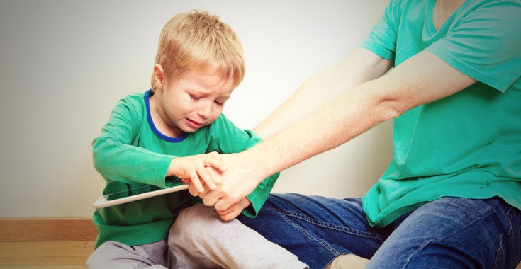 A los niños con carácter fuerte les gusta experimentar por sí mismos