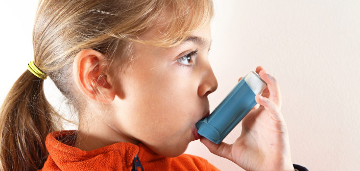 El médico pude recetar un broncodilatador para la bronquitis si es necesario