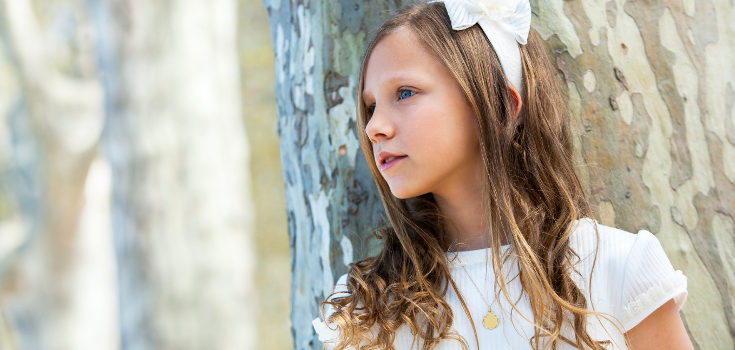 Los niños que hacen la comunión deben de haber realizado varios meses de catequesis