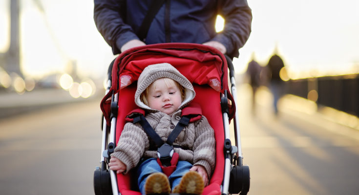 A los niños les encanta pasar a la silla porque así ven todo a su alrededor