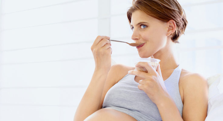 El ácido fólico es la vitamina que normalmente nos dan en forma de suplementos