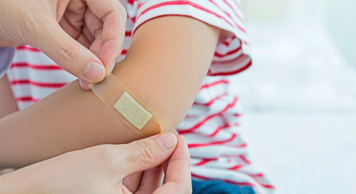 Estar bien preparados nos ayudará a actuar cuanto antes si nuestros hijos caen enfermos o se hacen daño