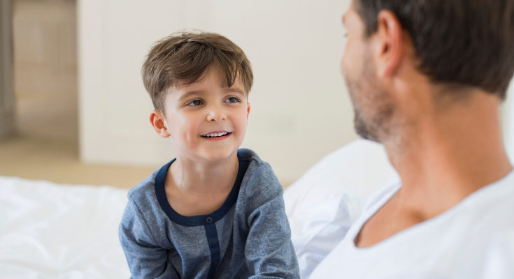 No intentéis taparlo o provocaréis que vuestro hijo asocie el sexo con algo malo y vergonzoso