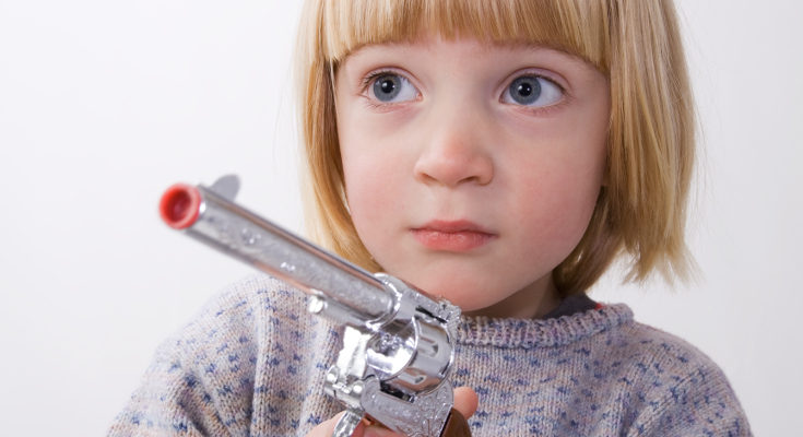 Existen diferentes posturas sobre lo que se enseña a los niños con estos juguetes