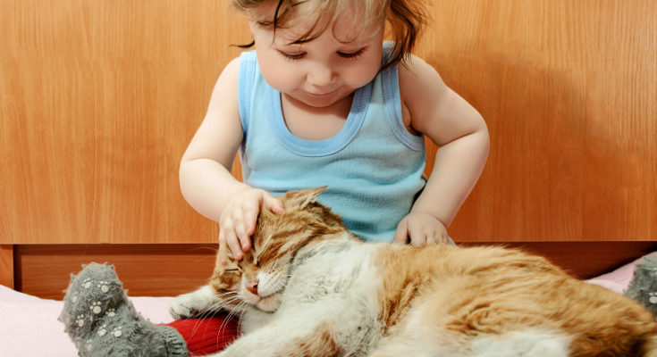 La convivencia entre bebés y mascotas fortalece el sistema inmunológico del pequeño