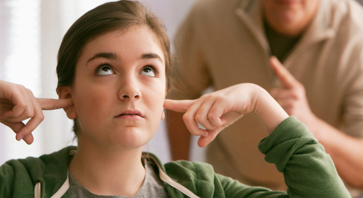 El exceso de negativas hace que nuestros hijos dejen de escucharlas