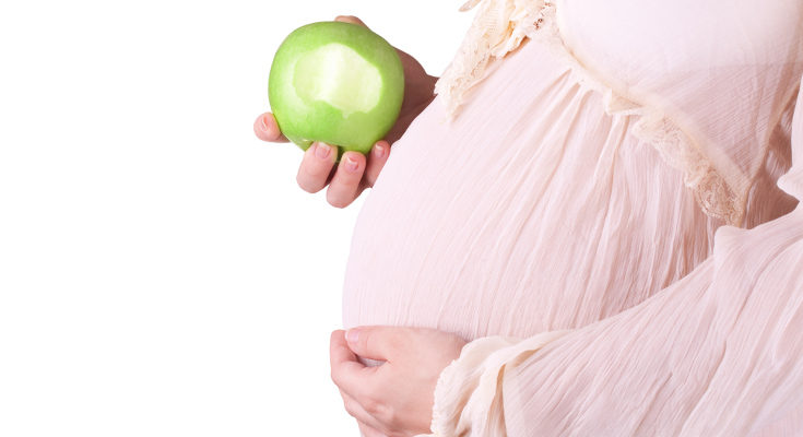 Busca otros remedios para la acidez, como comer fruta