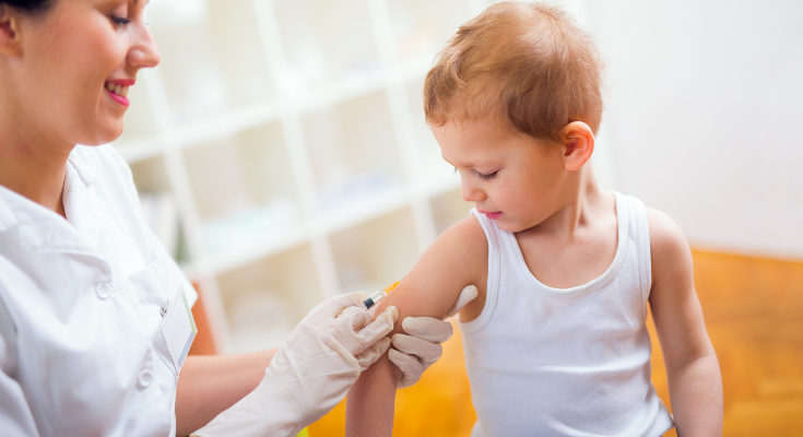 Es muy importante que nuestros hijos estén vacunados contra la meningitis