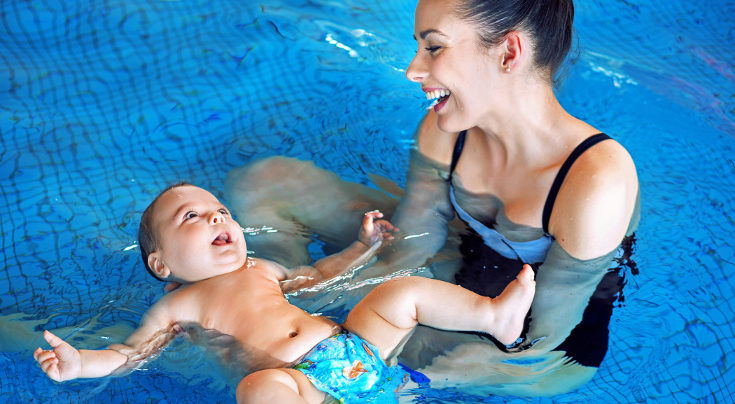 Acude a clases y piscinas especialmente pensadas para bebés