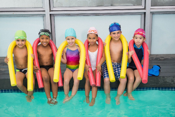 A partir de los 4 ó 5 años los niños pueden aprender a nadar perfectamente