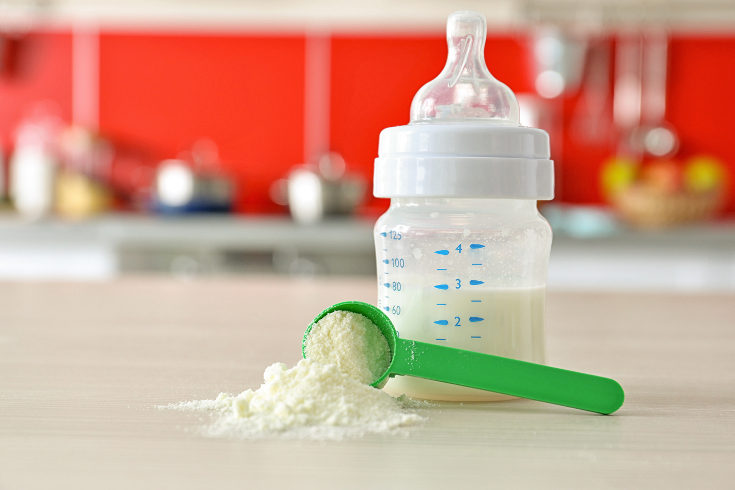 Utiliza mejor agua mineral para preparar el biberón