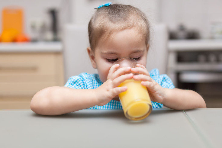 Uno de los alimentos recomendados para la cetosis infantil son los zumos con alto contenido de azúcar