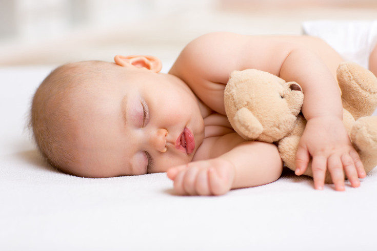 A veces el bebé duerme con la boca abeirta por la postura que tiene