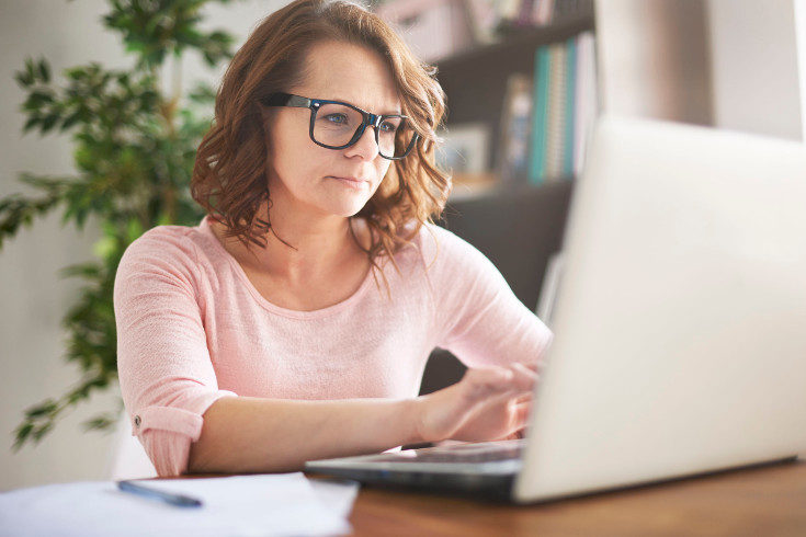 Compaginar la vida familiar y laboral es muy complicado para la mujer autónoma
