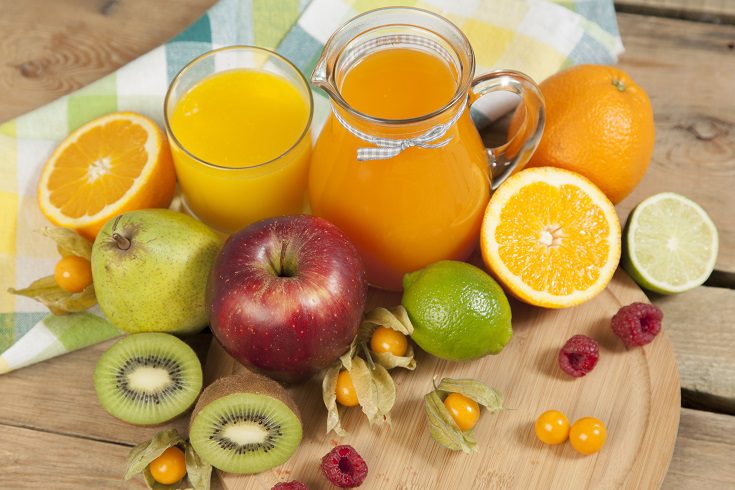 La zanahoria es una alimento bajo en calorías que posee vitaminas A, K y E