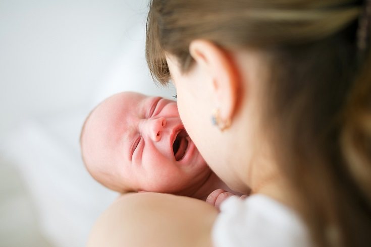 Una técnica habitual para redireccionar a los bebés es utilizar la distracción cuando el comportamiento necesita ser modificado