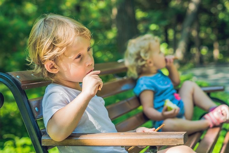 Los niños no pueden seguir las reglas si no saben cuáles son o no se las dices claramente